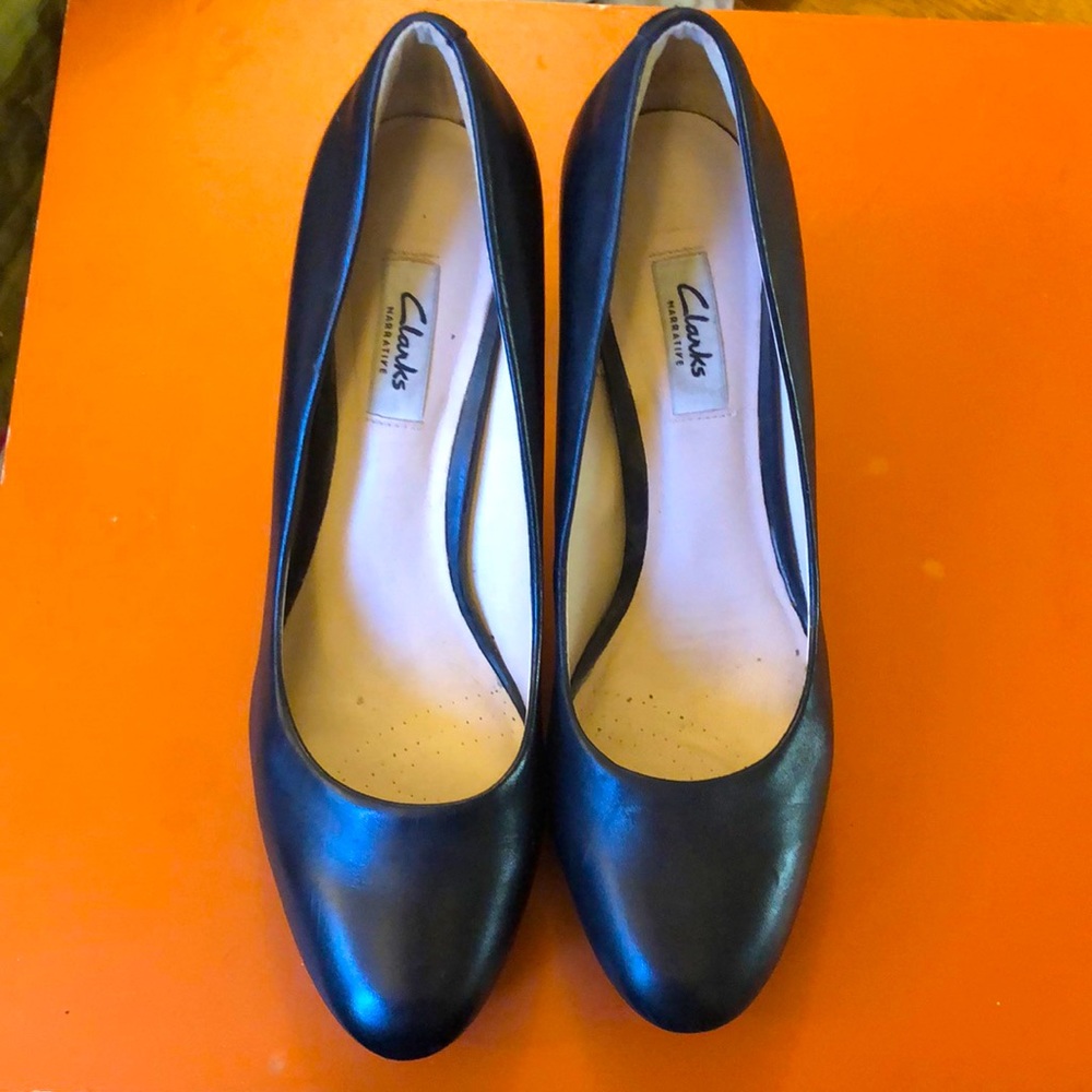 Black Clark’s Pumps
